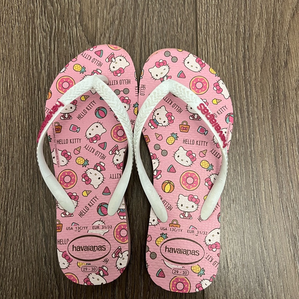 Hello Kitty Slim Sandals- Size 13